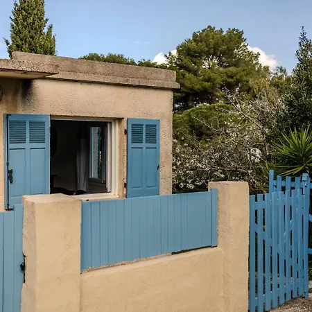 בית נופש Atypique, Cabanon Bord De הייר