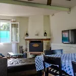 Atypique, Cabanon Bord De Ferienhaus *