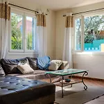 Ferienhaus Atypique, Cabanon Bord De Hyères