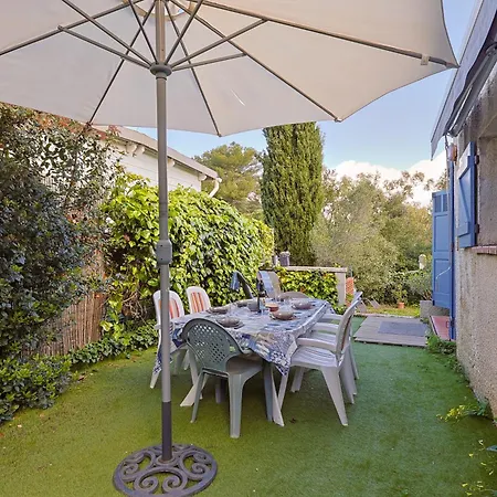 Atypique, Cabanon Bord De