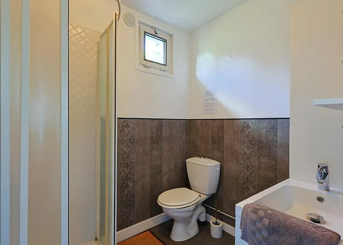 Atypique, Cabanon Bord De