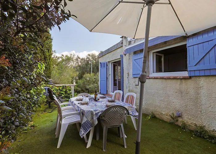 Atypique, Cabanon Bord De Nyaraló *