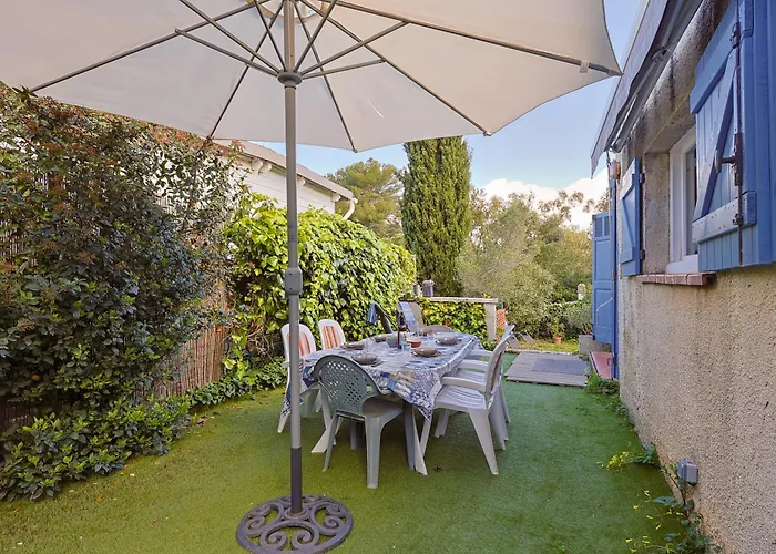 Atypique, Cabanon Bord De