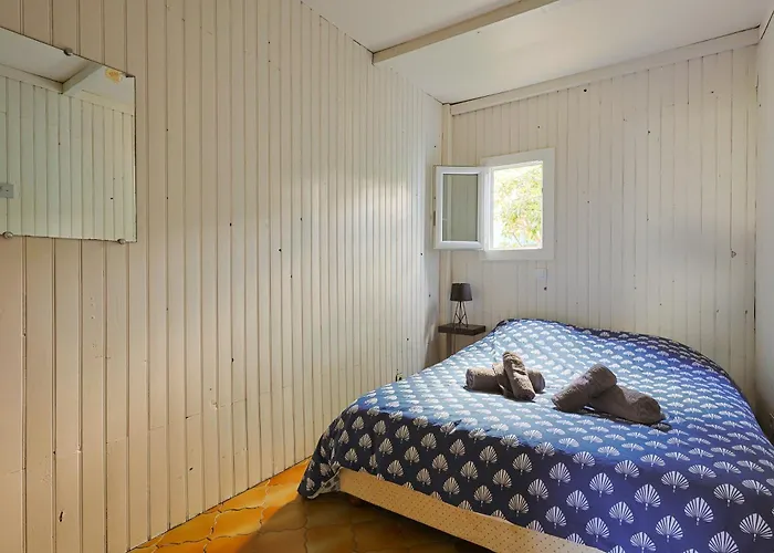 Atypique, Cabanon Bord De * Hyères