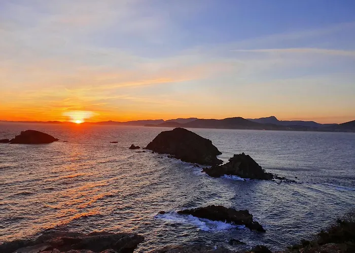 Atypique, Cabanon Bord De Nyaraló *